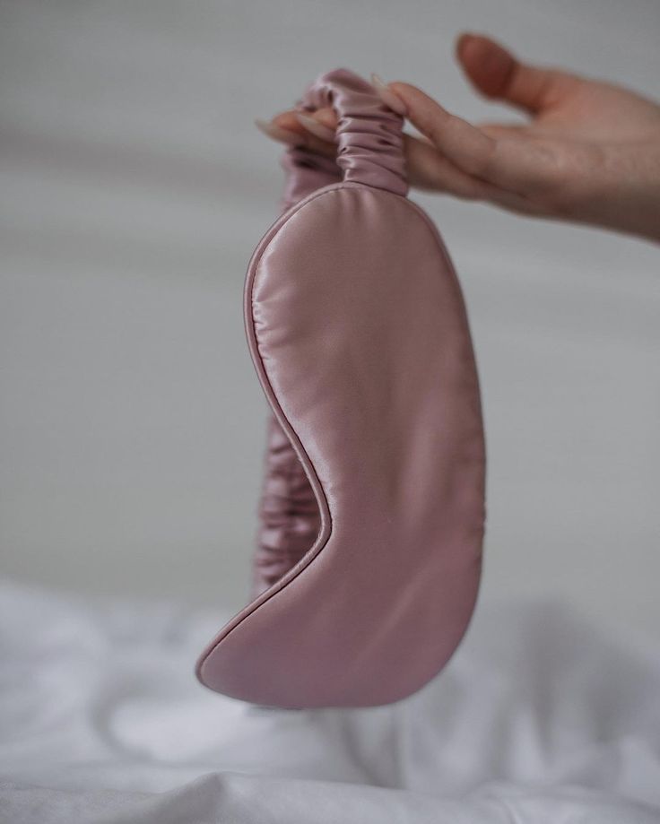 CloudSoft Sleep Mask | 100% pure silk