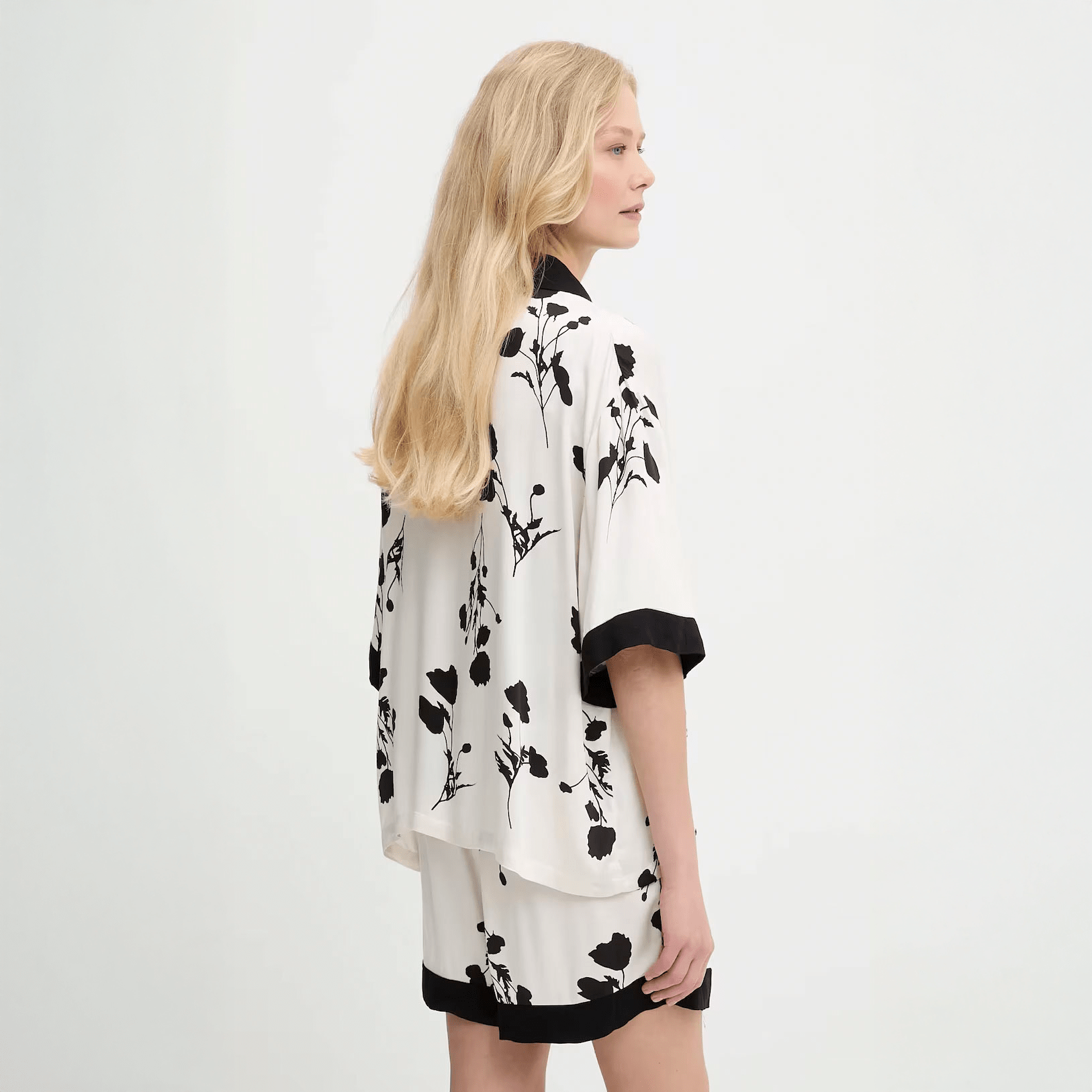 Monochrome Petal Pajama Set - Momang Studio