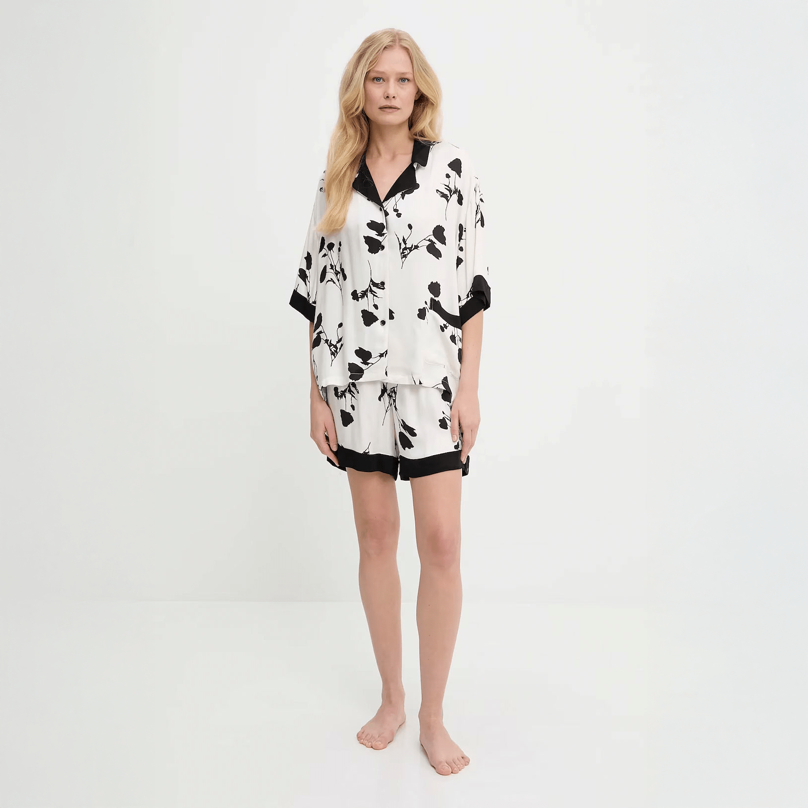Monochrome Petal Pajama Set - Momang Studio