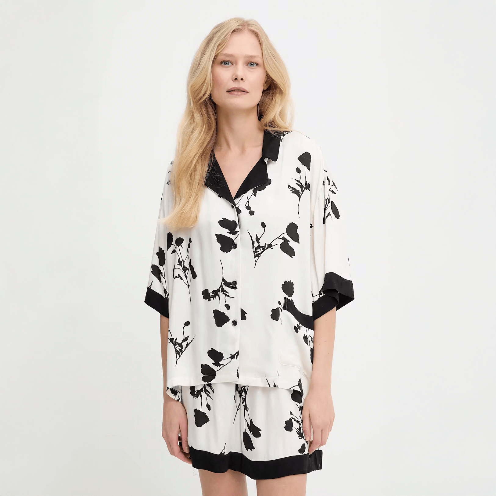 Monochrome Petal Pajama Set - Momang Studio