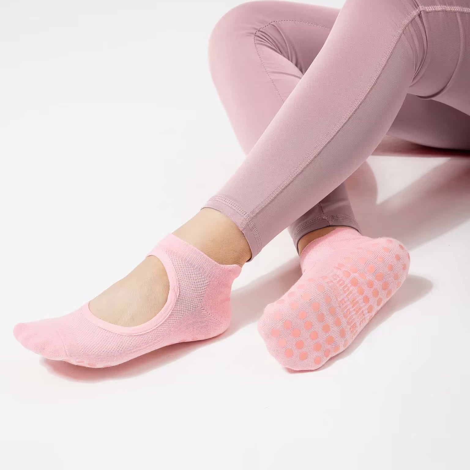 MoMang Pajama CloudStep Yoga & Pilates Grip Socks